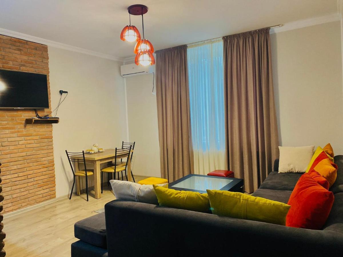 Neli & Zaal Guest House تأيلافي المظهر الخارجي الصورة